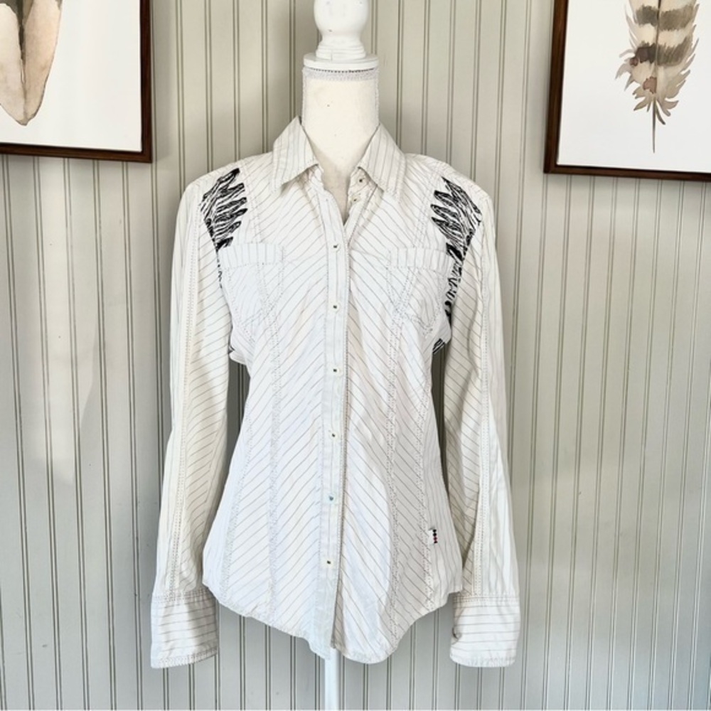 Marc Cain Poplin White Pinstriped Button Down Blouse with Feathers Being Queen
